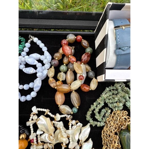 Vintage Jewelry Lot #12 - Picture 8 of 9